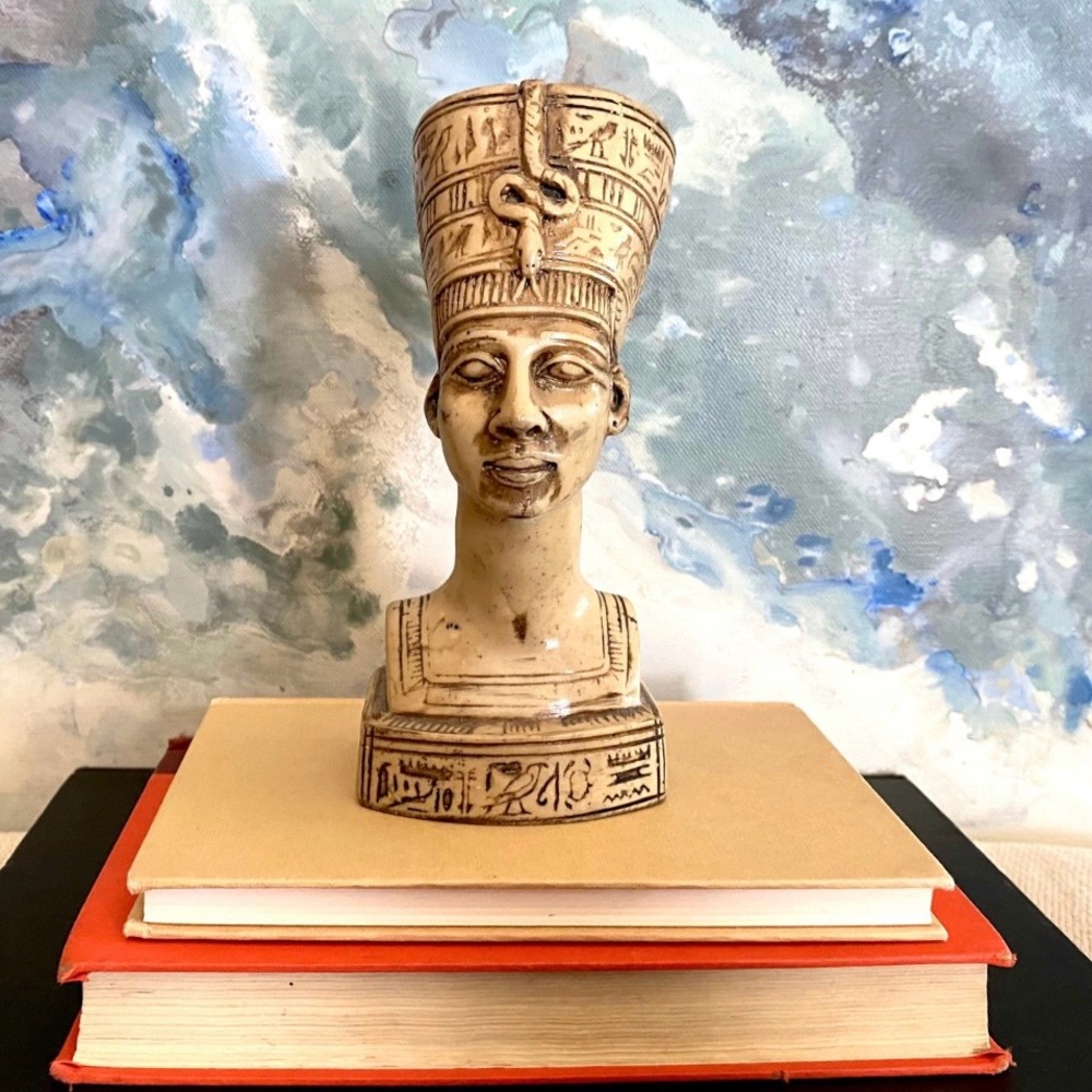 Egyptian Queen Nefertiti Bust Sculpture Vintage Hand Carved Statue Egypt